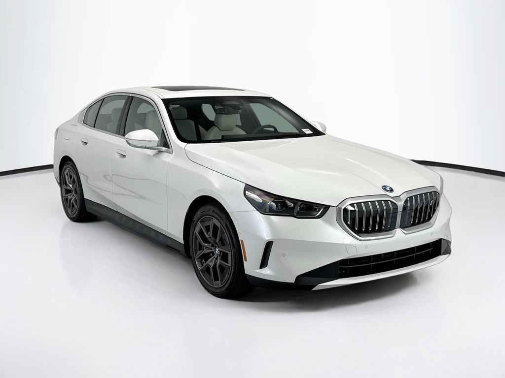 Used 2026 BMW i5 eDrive40 RWD image 3