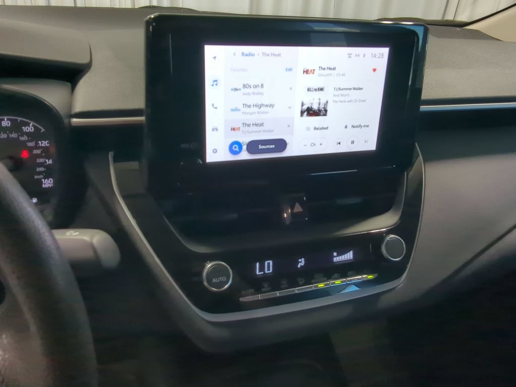 Used 2023 Toyota Corolla LE FWD image 31
