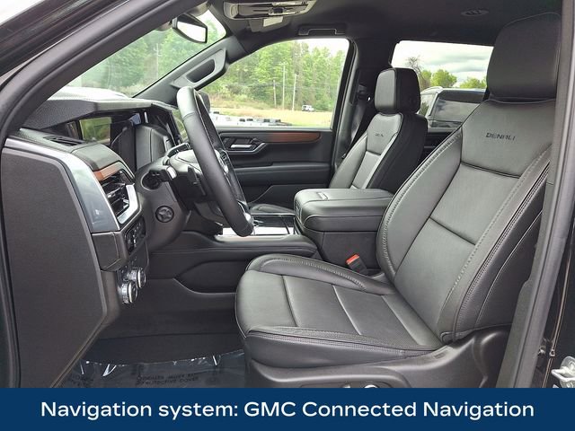 Used 2025 GMC Yukon Denali AWD/4WD image 2