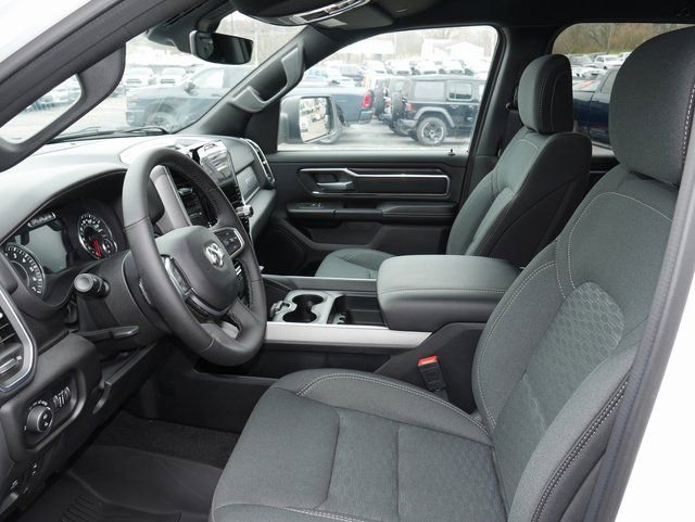 Used 2025 RAM 1500 Big Horn AWD/4WD image 2