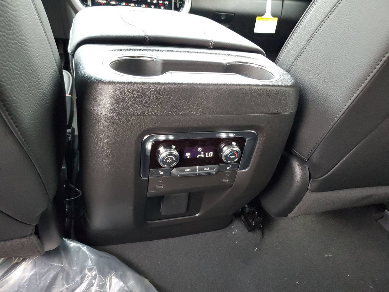 New 2026 GMC Yukon XL Denali RWD image 16