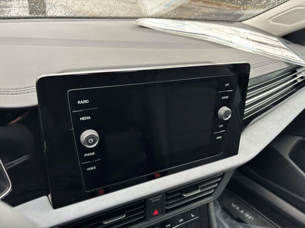 New 2026 Volkswagen Jetta SE image 19