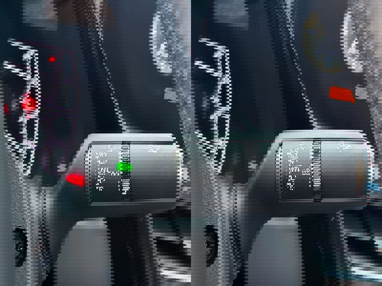 Used 2024 Lexus ES 350 w/ Premium Package image 27