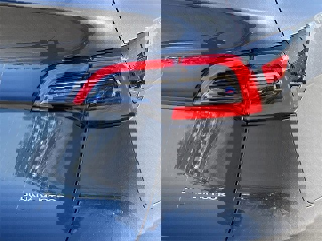 Used 2023 Tesla Model Y Long Range image 7