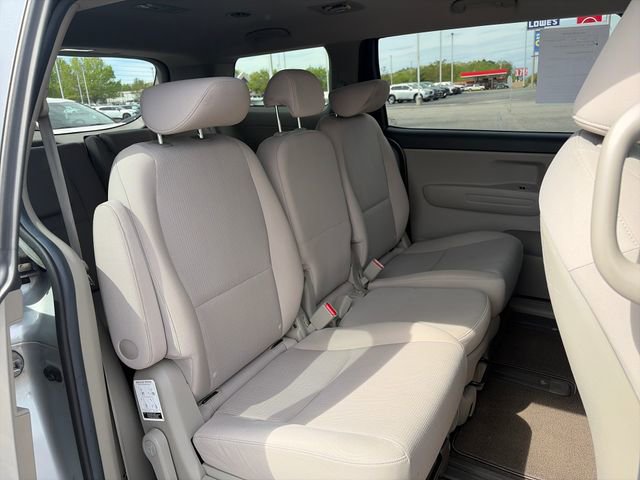 Used 2021 Kia Sedona LX image 14