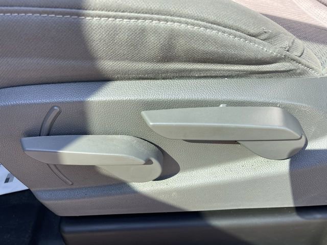 Used 2016 GMC Sierra 1500 2WD Regular Cab image 12