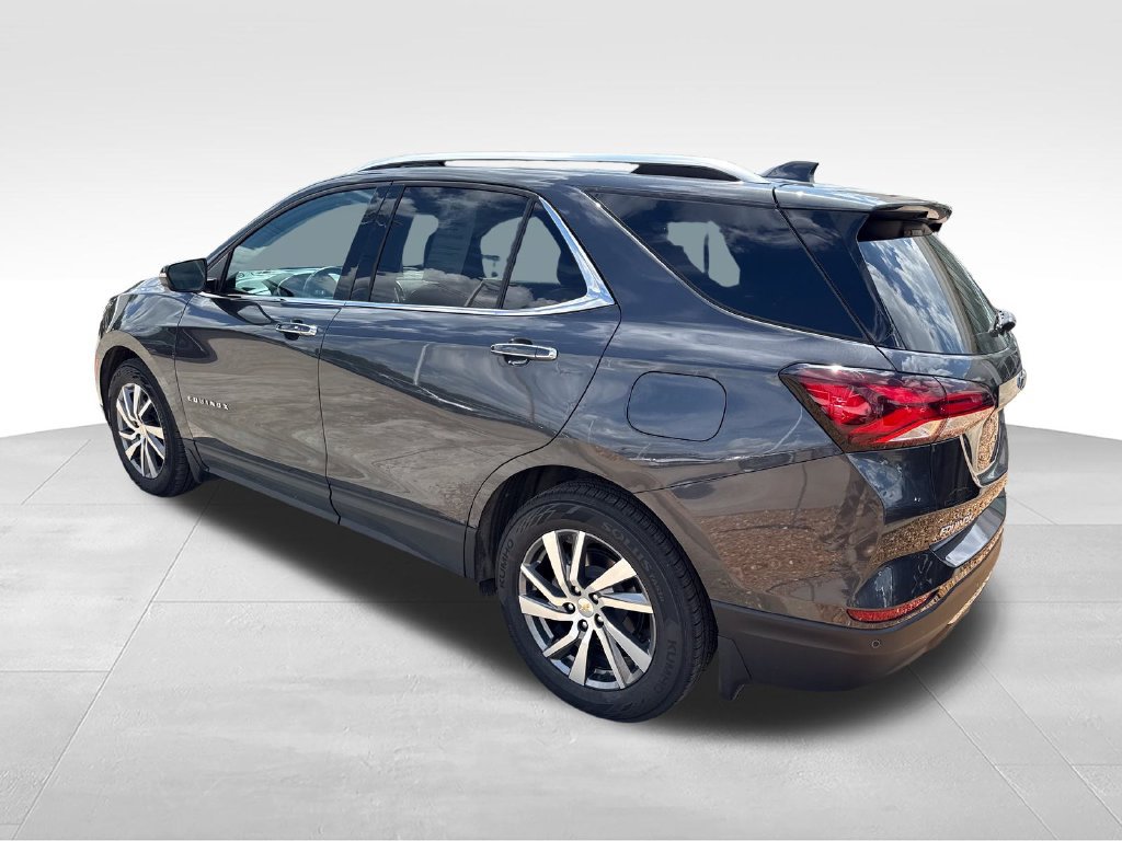 Used 2022 Chevrolet Equinox Premier FWD image 3