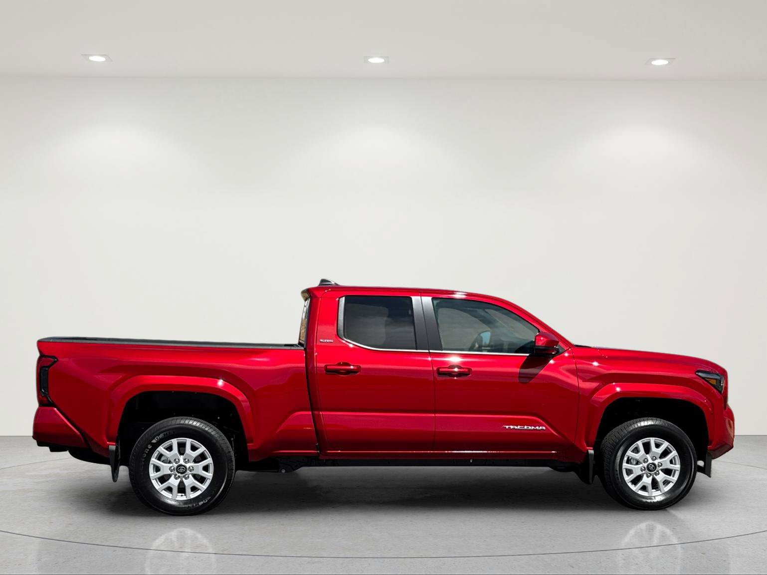 Used 2026 Toyota Tacoma SR5 AWD/4WD image 7