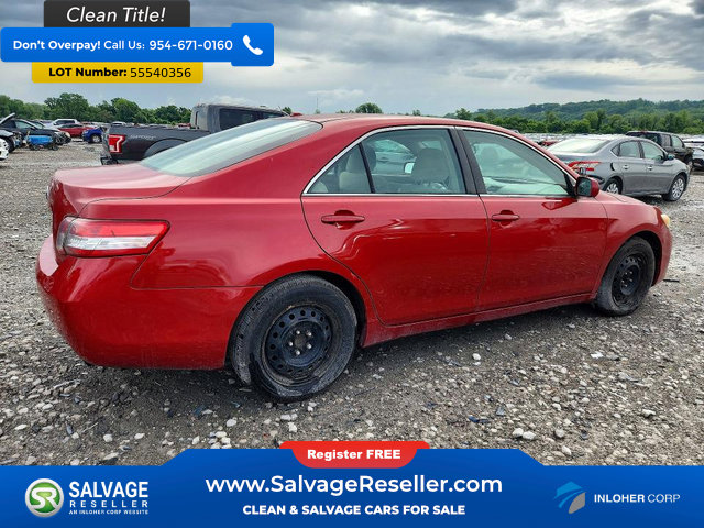Used 2011 Toyota Camry LE FWD image 4