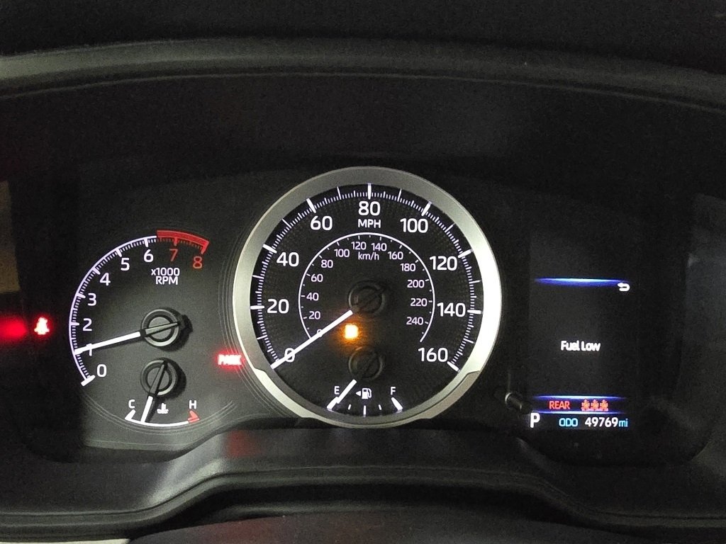 Used 2020 Toyota Corolla LE FWD image 25