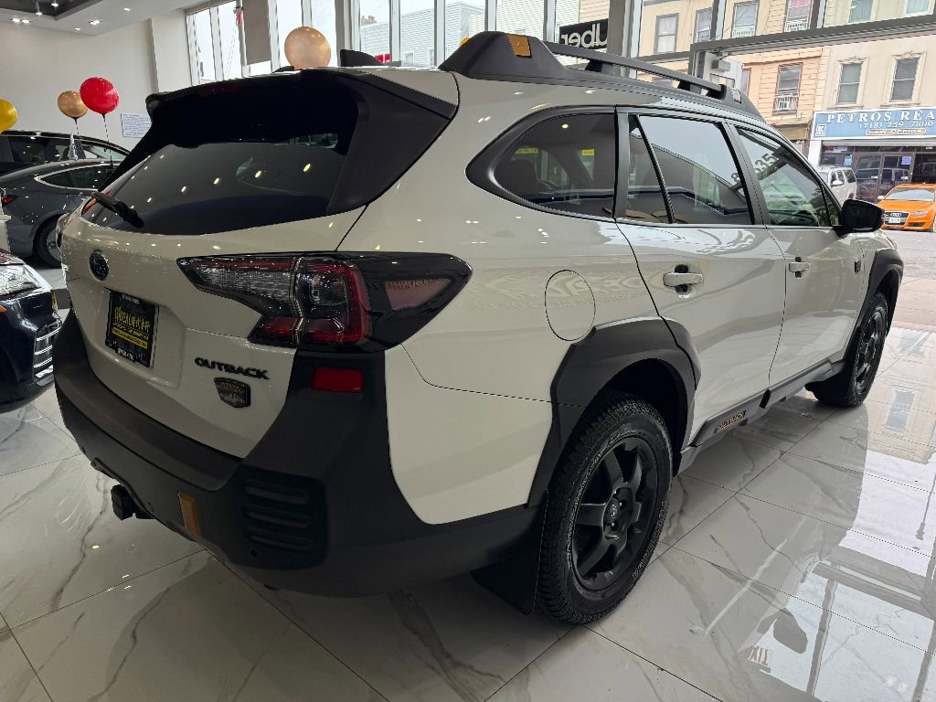 Used 2022 Subaru Outback Wilderness image 4