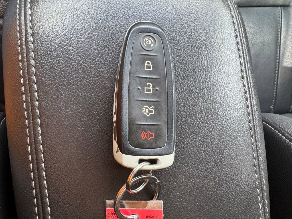 Used 2013 Ford Escape Titanium w/ Parking Technology Pkg AWD/4WD image 26