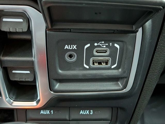 New 2026 Jeep Gladiator Mojave AWD/4WD image 25