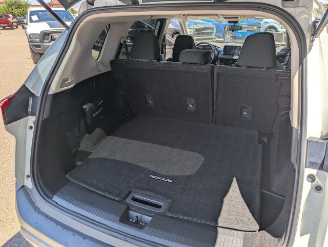 Used 2023 Nissan Rogue S AWD/4WD image 25
