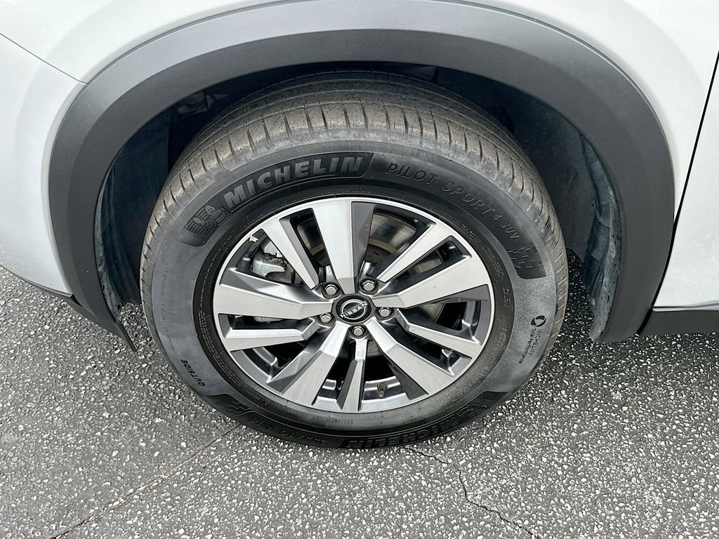 Used 2023 Nissan Pathfinder SL image 30