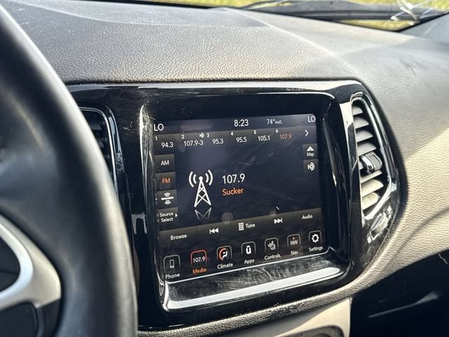 Used 2018 Jeep Compass Limited w/ Navigation Group AWD/4WD image 18