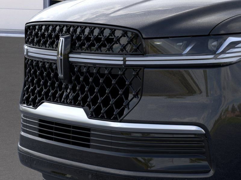 New 2026 Lincoln Navigator L Reserve w/ Jet Appearance Package image 17