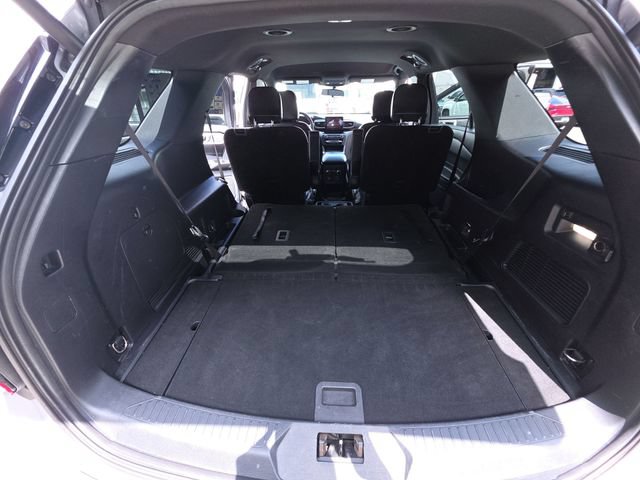 Used 2020 Ford Explorer XLT w/ Equipment Group 202A RWD image 14