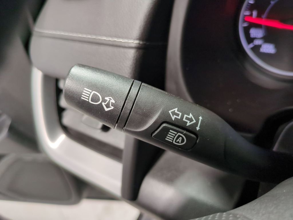 Used 2023 GMC Terrain SLE w/ Driver Convenience Package image 26