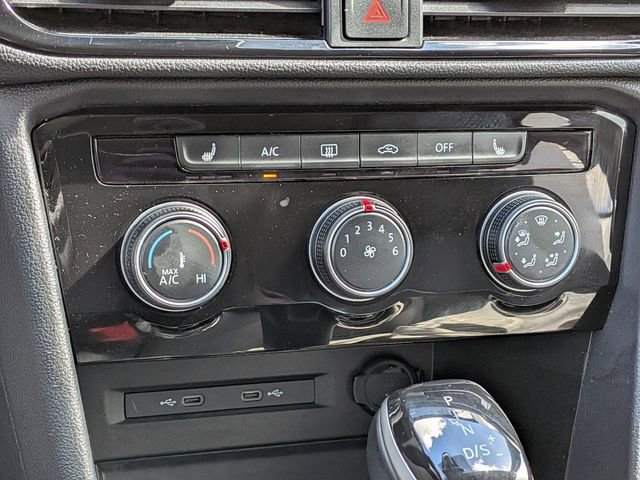 Certified 2023 Volkswagen Taos SE image 13