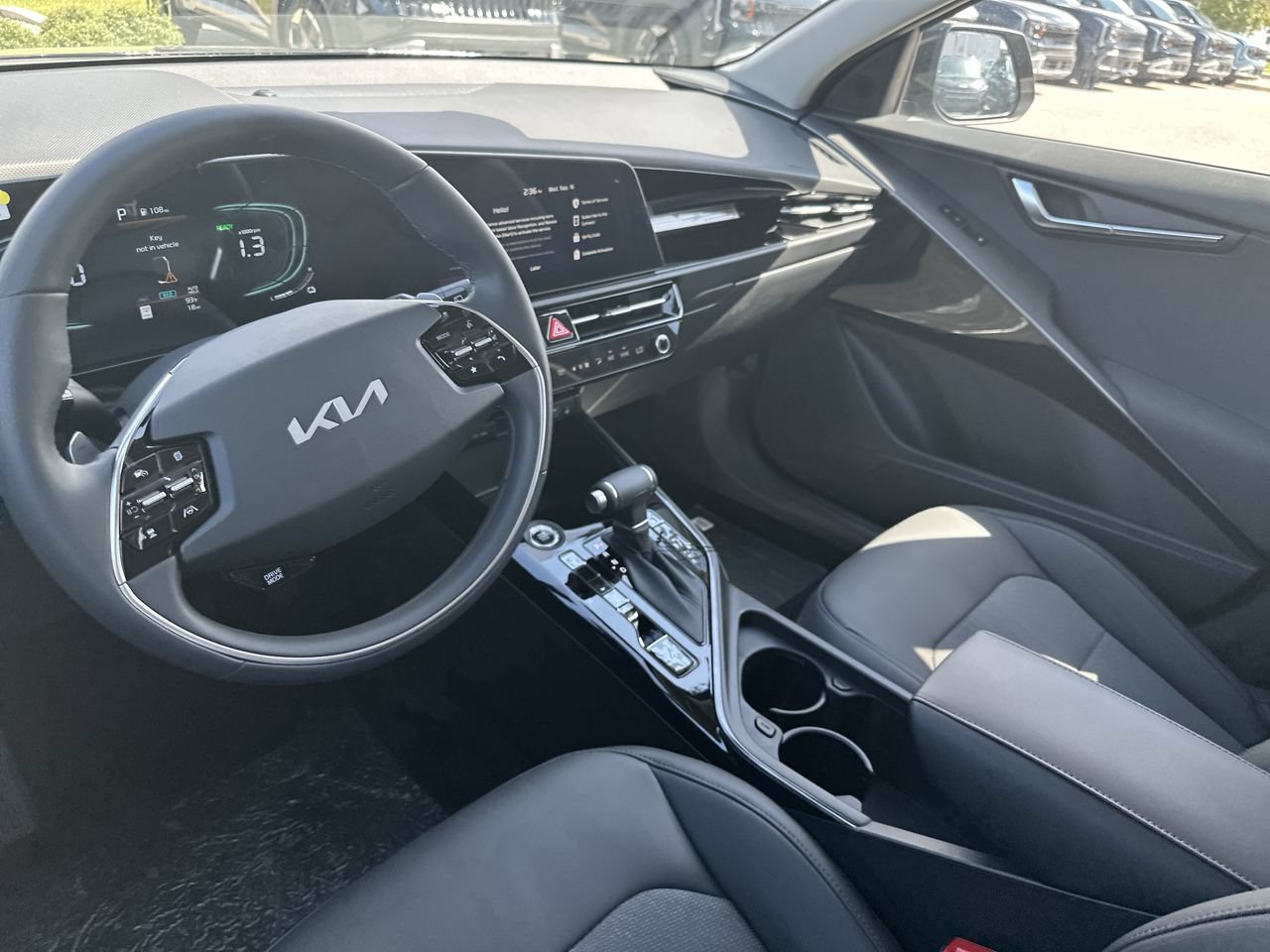 New 2026 Kia Niro EX FWD image 16