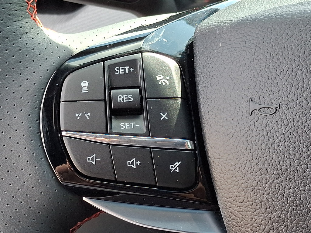 Used 2026 Ford Explorer ST-Line w/ ST-Line Street Pack AWD/4WD image 20
