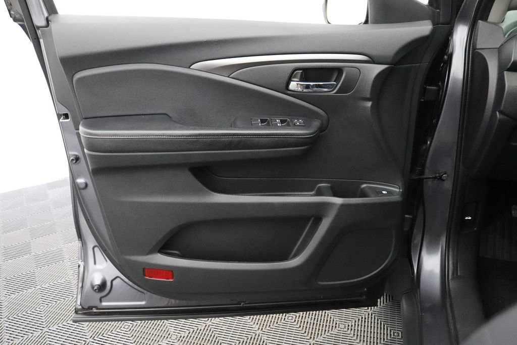 Used 2019 Honda Ridgeline RTL image 15
