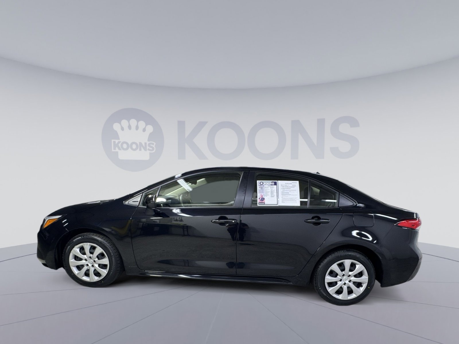 Used 2025 Toyota Corolla LE image 17