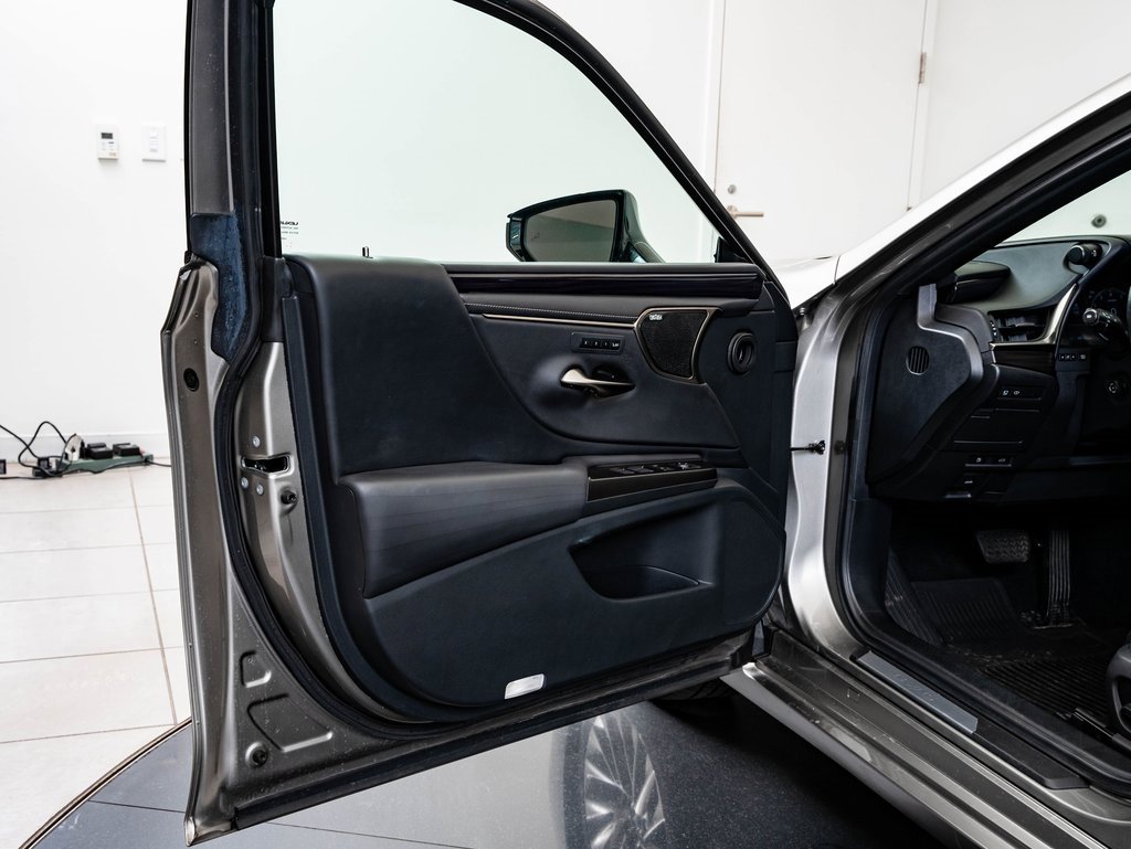 Used 2019 Lexus ES 350 Luxury image 27