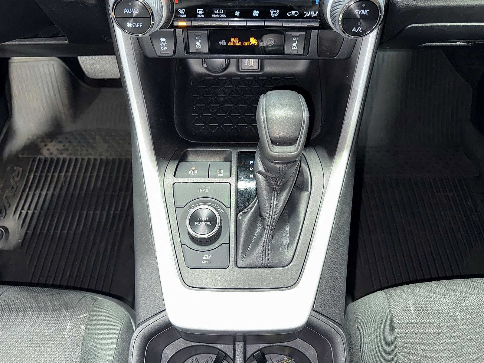 Used 2024 Toyota RAV4 XLE w/ Convenience Package AWD/4WD image 33