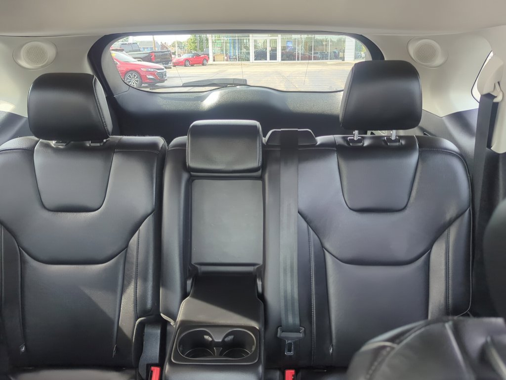 Used 2020 Ford Edge Titanium AWD/4WD image 33