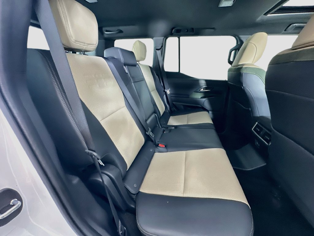 Used 2024 Lexus GX 550 AWD/4WD image 29