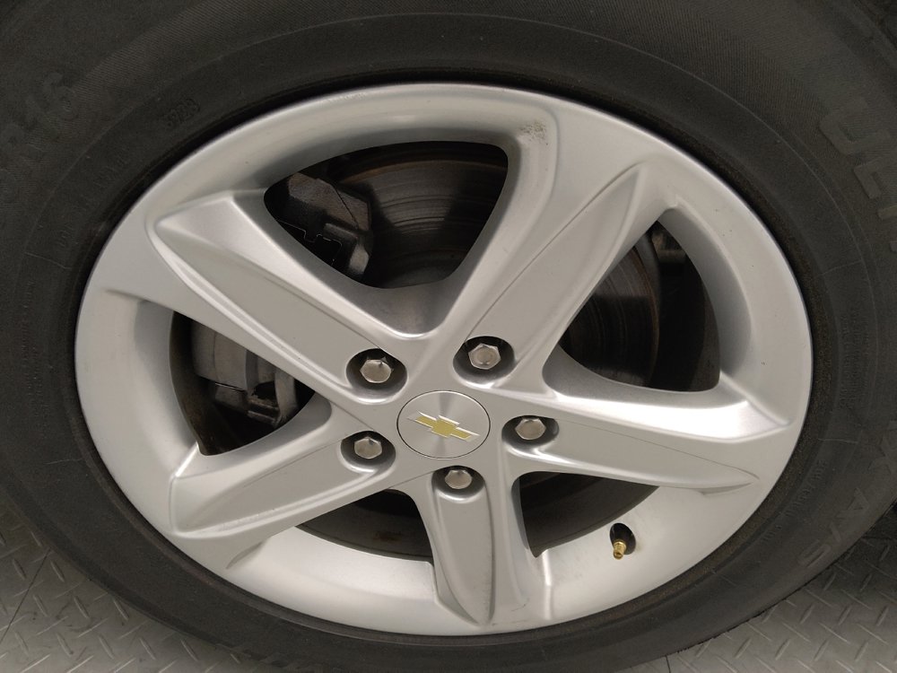 Used 2020 Chevrolet Malibu LS FWD image 31