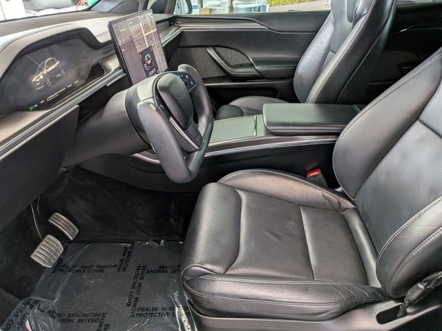 Used 2022 Tesla Model X Plaid image 11