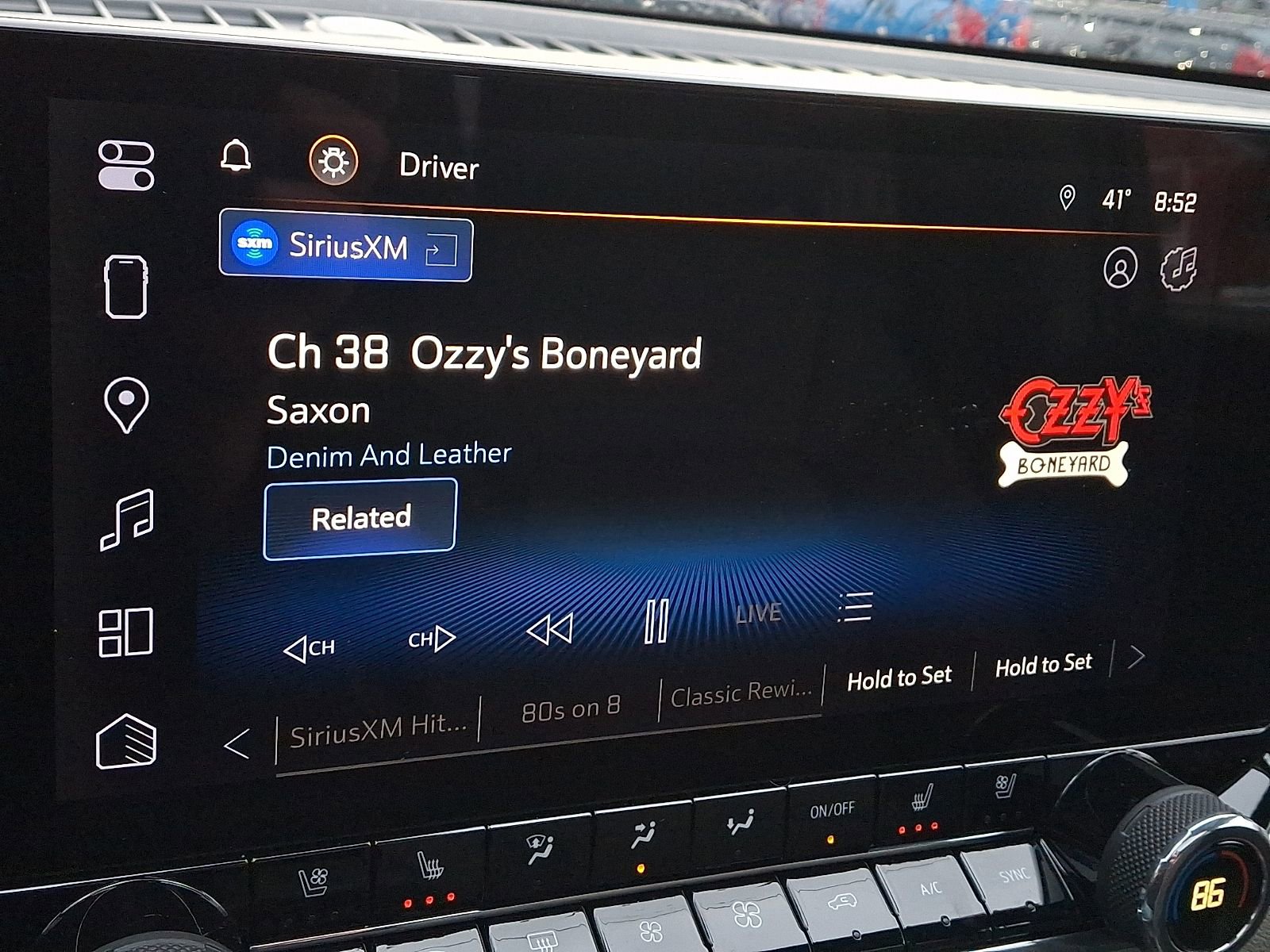 Used 2024 Chevrolet Colorado ZR2 w/ ZR2 Bison Edition image 19