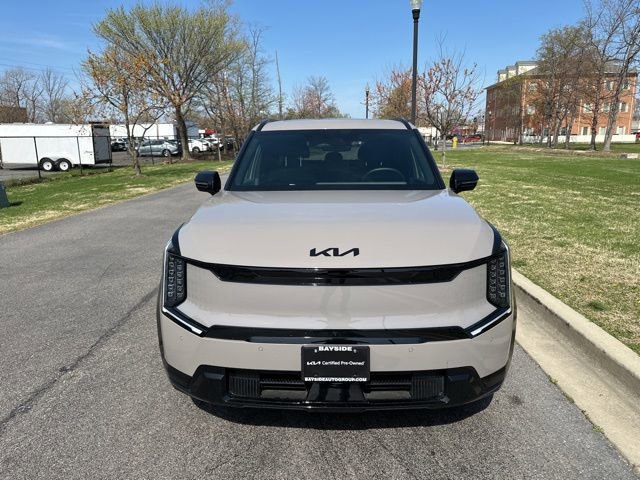 Certified 2026 Kia EV9 Land w/ Nightfall Edition Package image 4