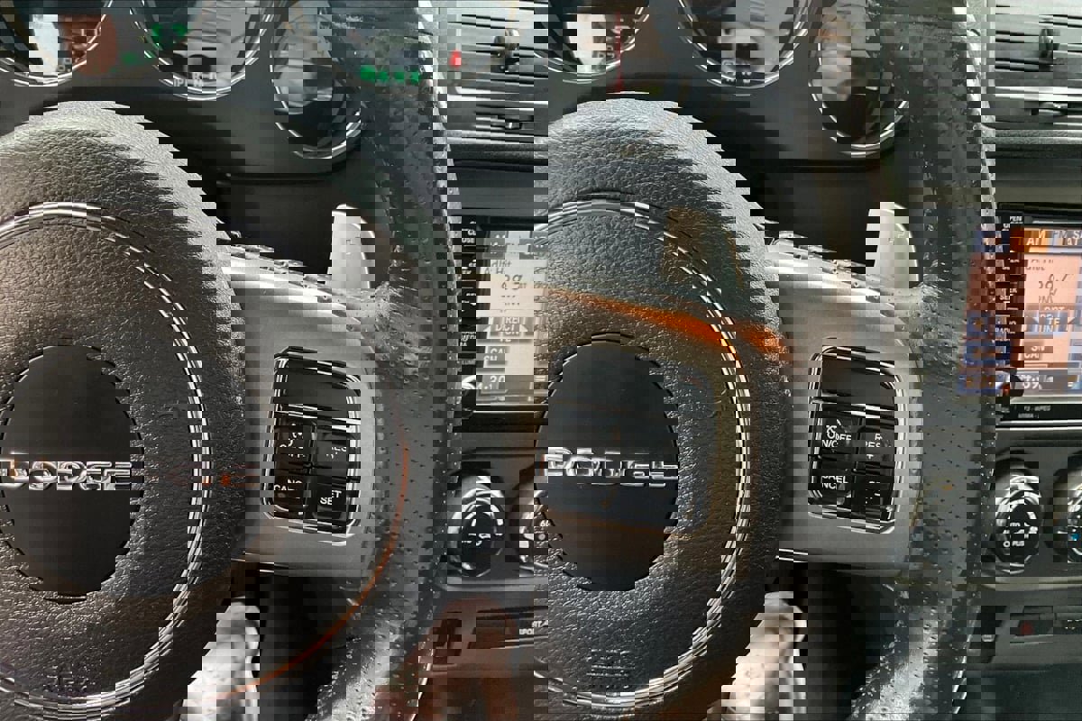 Used 2014 Dodge Challenger SXT RWD image 12