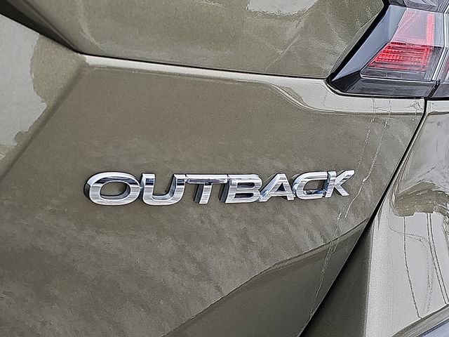 Used 2024 Subaru Outback Premium image 32