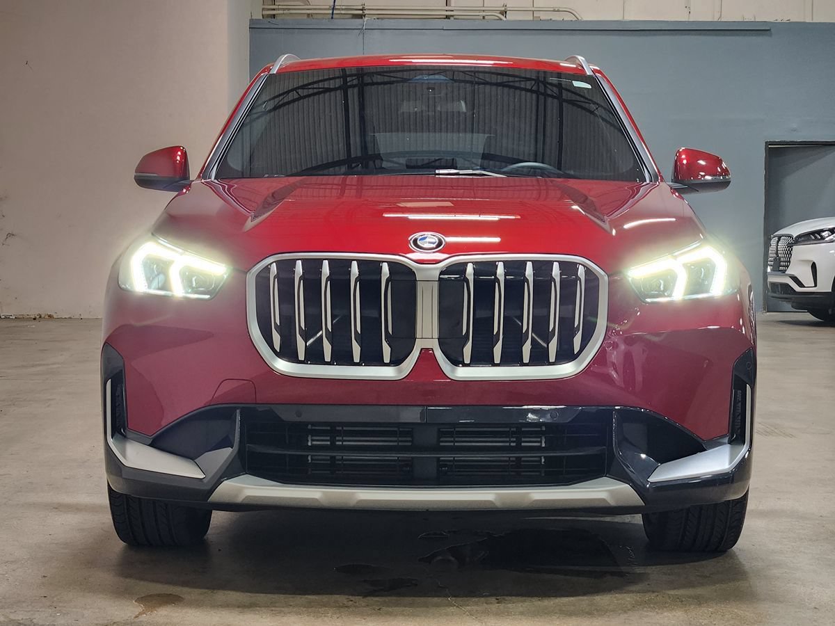 Used 2026 BMW X1 xDrive28i w/ Convenience Package AWD/4WD image 2
