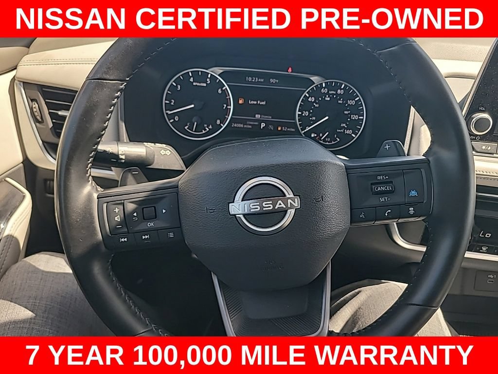 Used 2025 Nissan Rogue SV FWD image 13