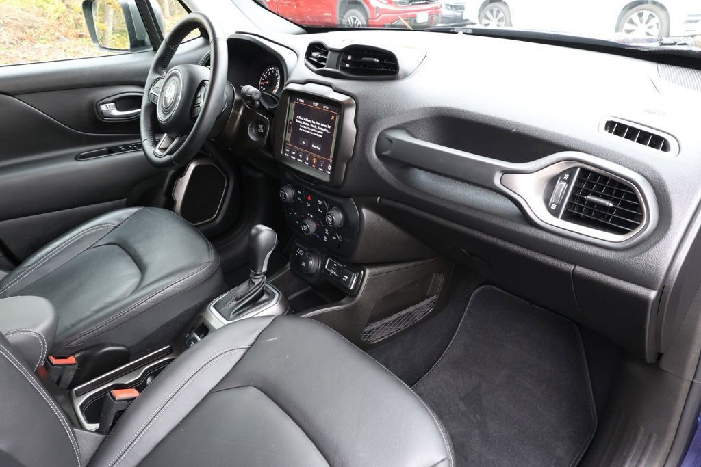 Used 2021 Jeep Renegade Limited w/ Luxury Group II image 25