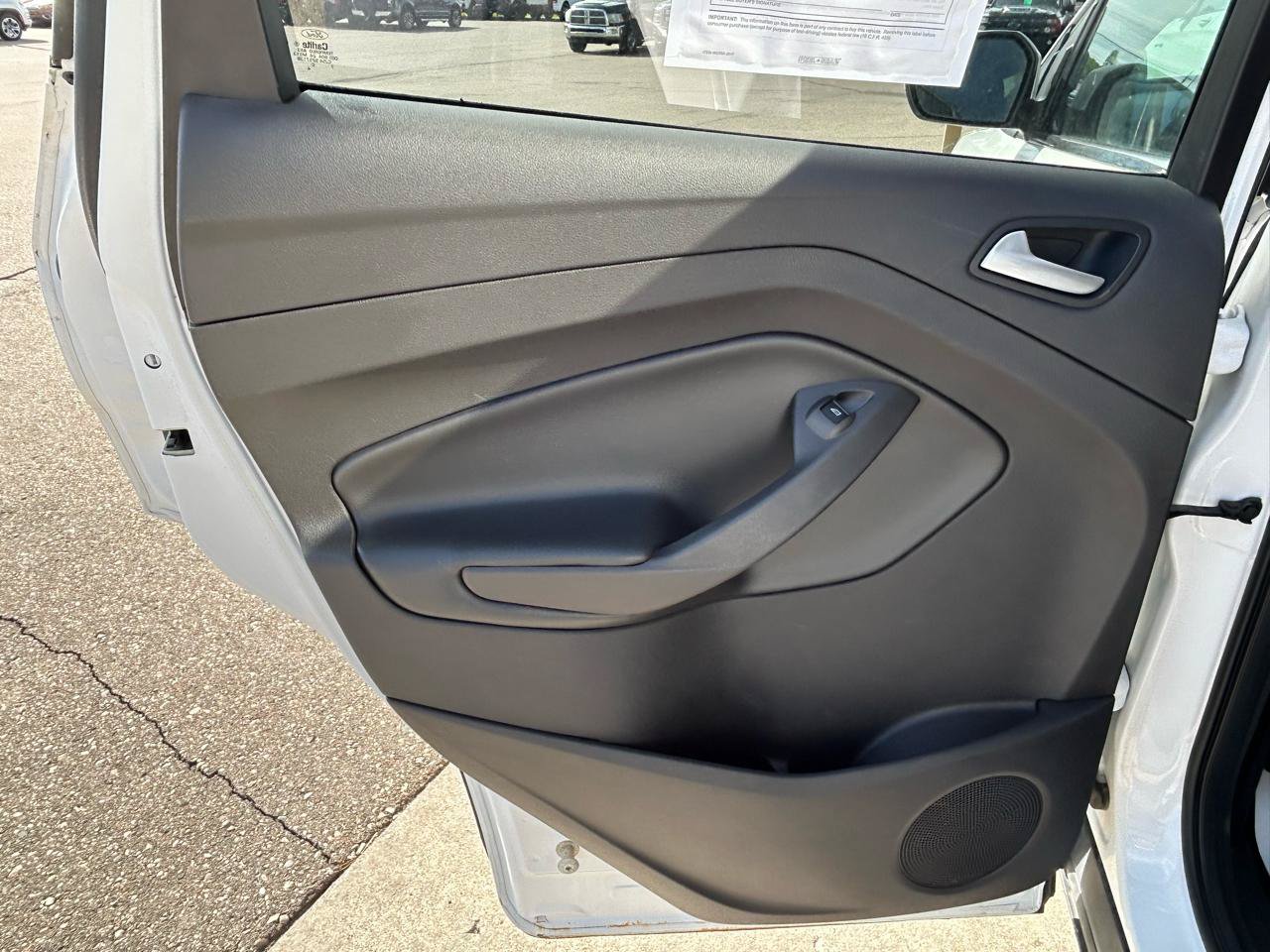 Used 2017 Ford Escape SE FWD image 13
