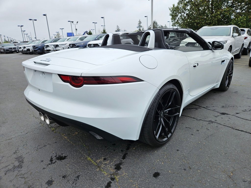 Used 2018 Jaguar F-TYPE Convertible RWD image 12