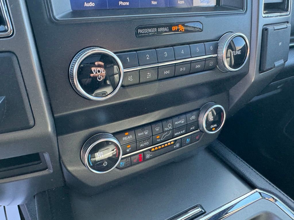 Used 2020 Ford Expedition Max XLT w/ Equipment Group 202A image 23