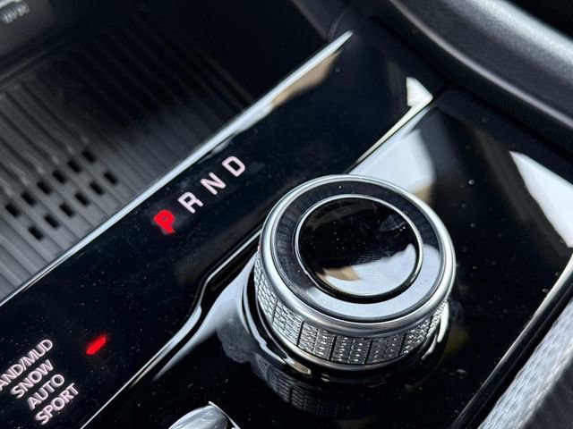 New 2026 Jeep Grand Cherokee Laredo image 15