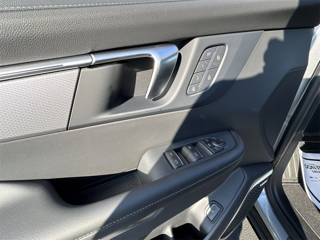 New 2026 Buick Enclave Sport Touring w/ Super Cruise Package image 13