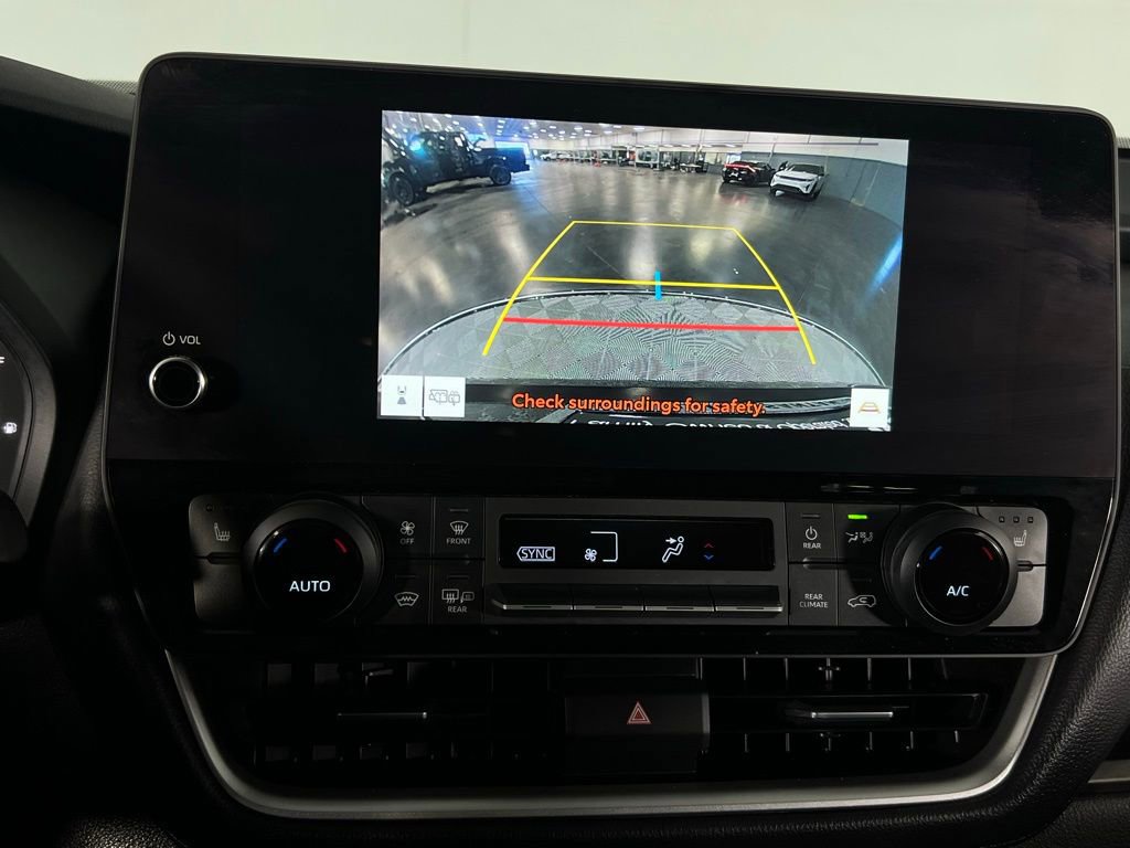 Used 2025 Toyota Grand Highlander AWD image 21