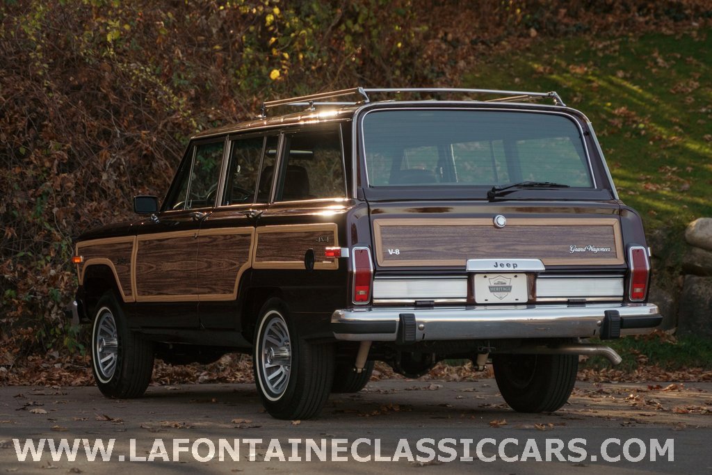 Used 1991 Jeep Grand Wagoneer Base image 71