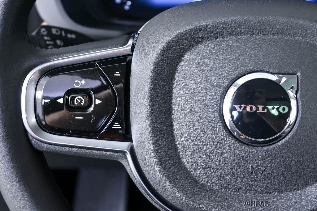 New 2026 Volvo XC60 T8 Plus w/ Protection Package Premier AWD/4WD image 9