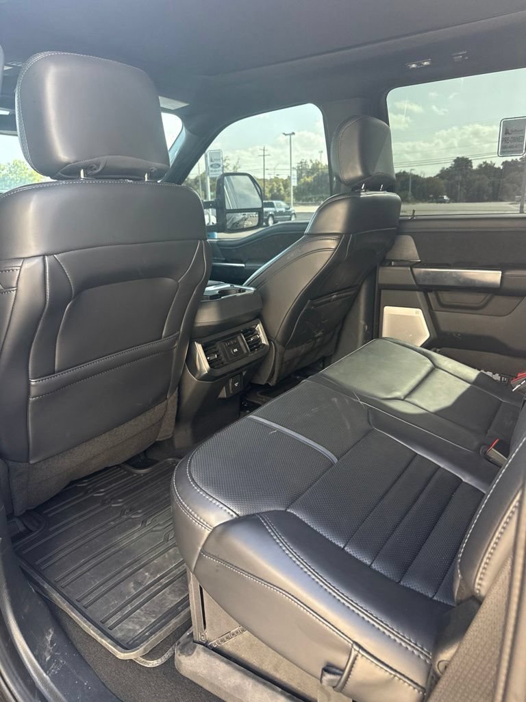 Certified 2025 Ford F250 Platinum w/ FX4 Off-Road Package AWD/4WD image 4